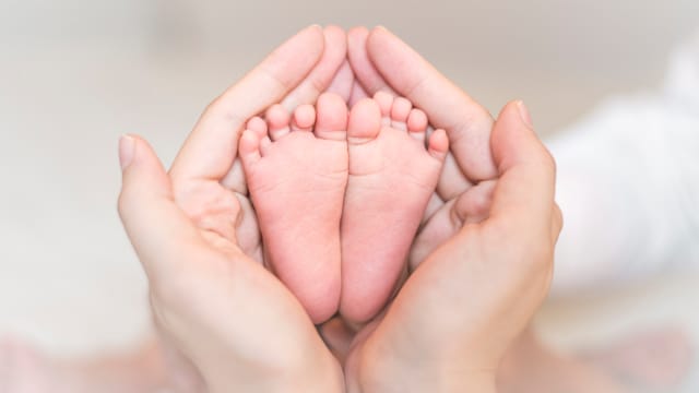 亚洲富豪出资催生应对少子化 私人资本能否奏效受关注