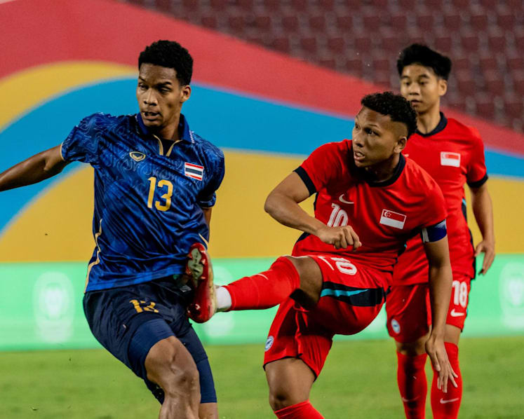 Singapore footballers out of SEA Games after 0-3 loss to Thailand
