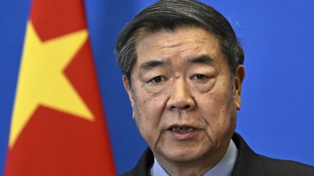 晨光|纸上风云：中美代表展开谈判 聚焦出口管制