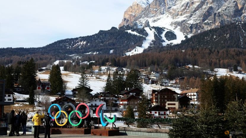 Canada unveils Olympic kit with oversized maple leaf design for Milano-Cortina