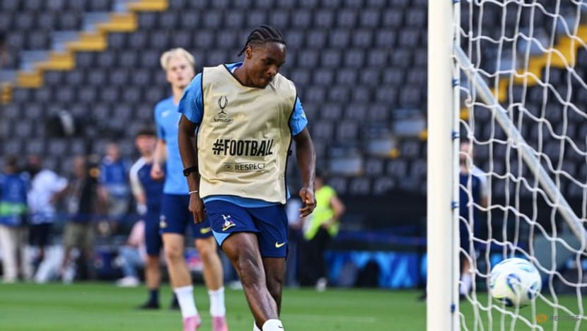 Real Spurs fans will support Tel, coach Frank says after forward faced racial abuse