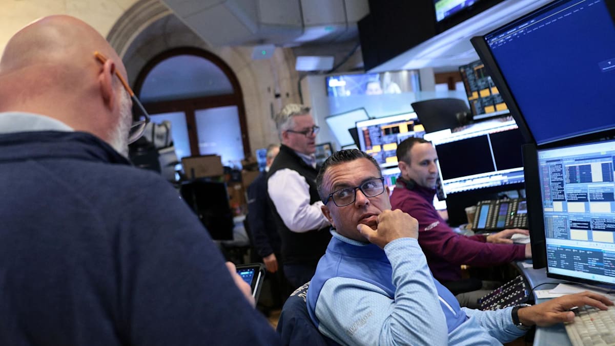 Oil prices jump on Hormuz tensions as US indices retreat from records