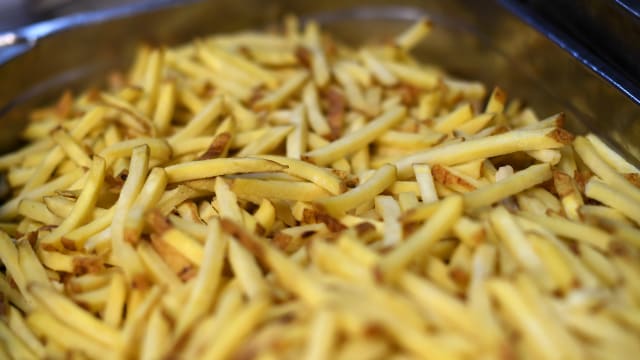 不满买到冷薯条 美国男子开枪射店员