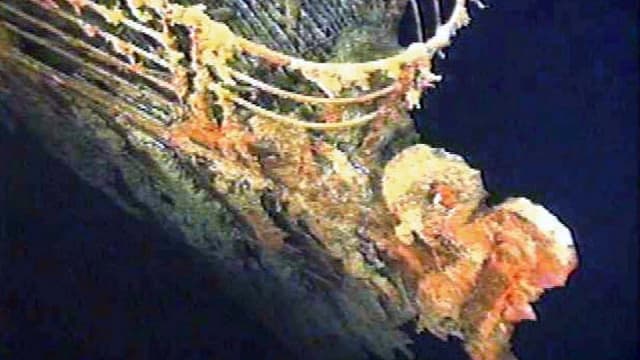 铁达尼残骸观光潜艇失踪 搜救队在出事海域听到撞击声  