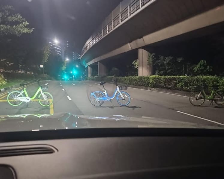 Police investigating after bicycles left on Commonwealth Avenue, blocking traffic 