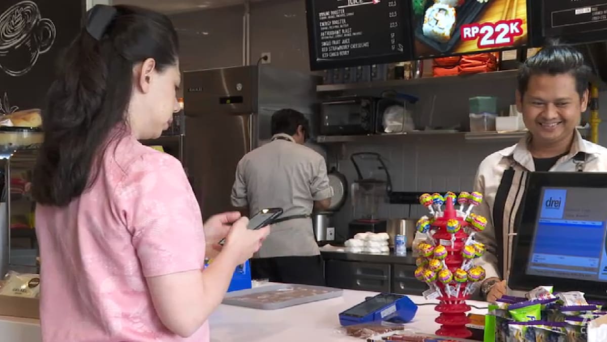 Indonesia’s QRIS payment system rivals Western financial dominance