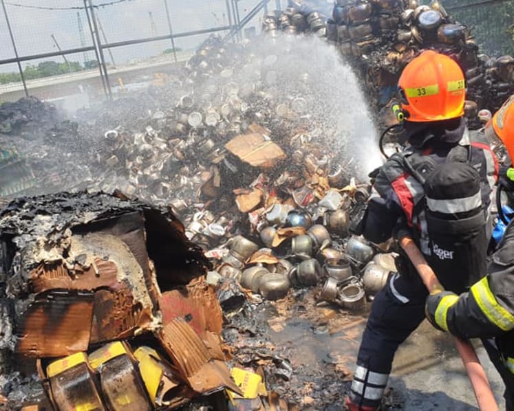 40 firefighters battle ‘raging’ warehouse blaze at Kim Chuan Drive
