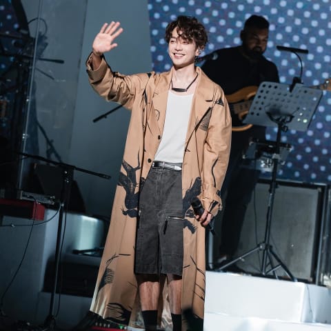 双重身份闪耀:张栋梁如何以歌手与演员身份从容自信地追逐梦想