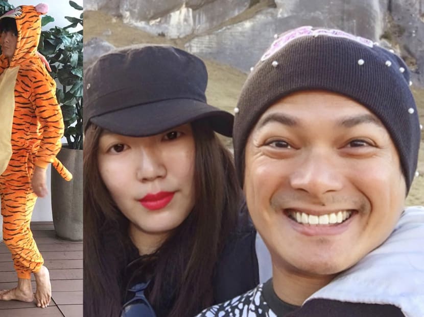 The actor revealed how he managed to befriend the aloof actress in this week’s episode of Hear U Out.