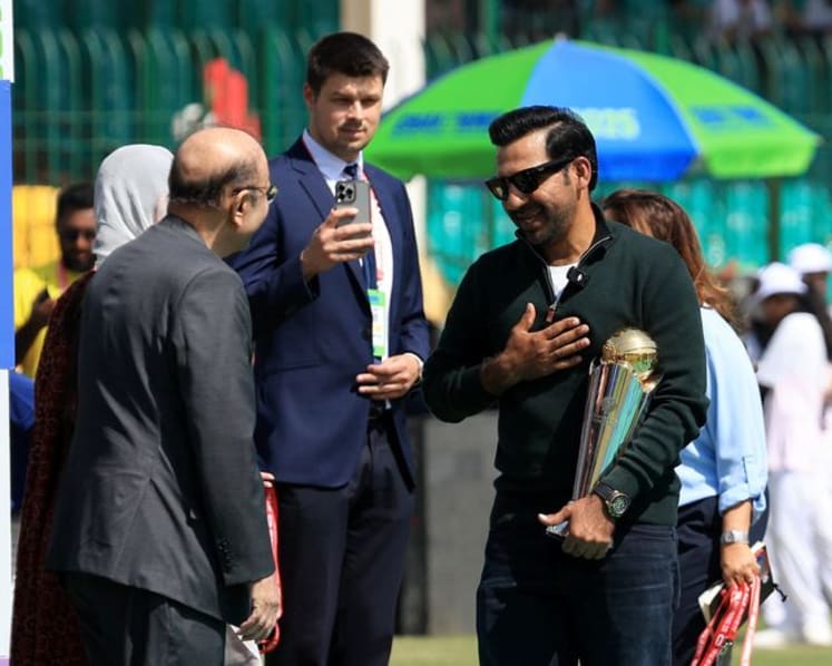 Sarfaraz named Pakistan's test coach for Bangladesh series