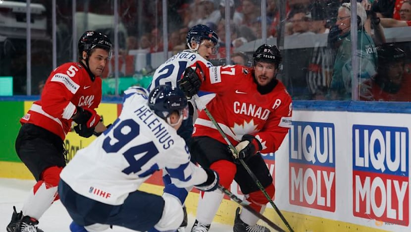 Ice Hockey-Feisty Finland beat Canada to make world championship final