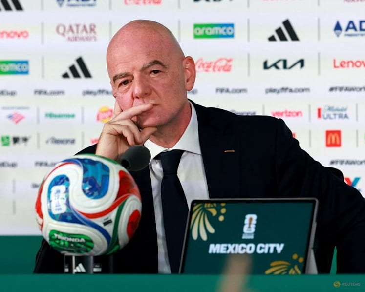 FIFA chief Infantino's position looks unacceptable, head of European leagues says