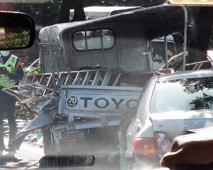 10 taken to hospital after vehicle pile-up on PIE involving trailer truck, cars, lorries