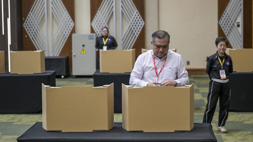 Malaysia’s DAP votes overwhelmingly to stay on in Cabinet, offering reprieve to PM Anwar