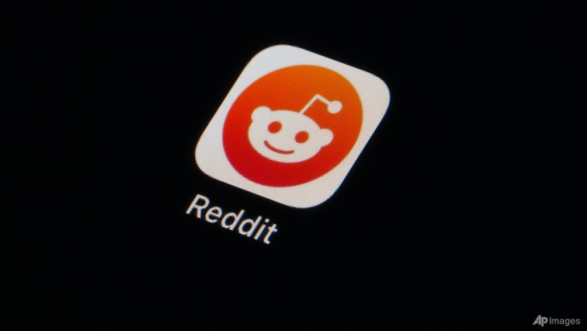 Commentary: Reddit made the mistake of ignoring its core users Commentary: Reddit made the mistake of ignoring its core users