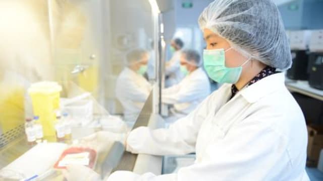 康盛人生集团将免除受影响客户年费  直到孩子满21岁