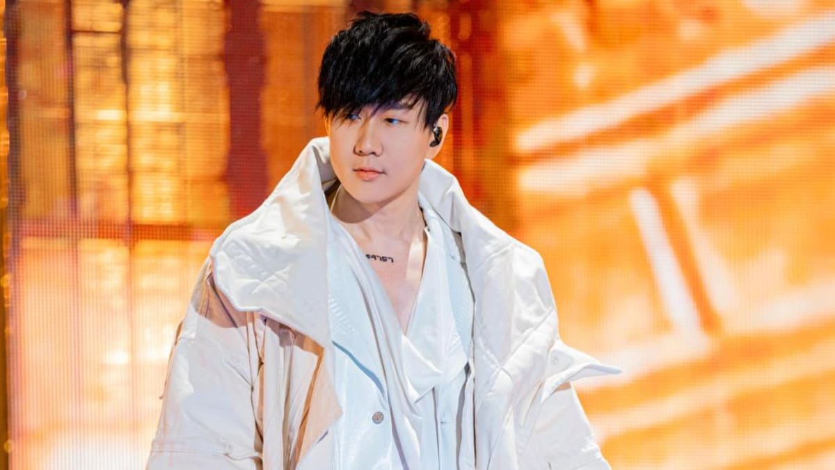Singaporean singer JJ Lin is only non-K-pop act to win Best Artist at Korean award show