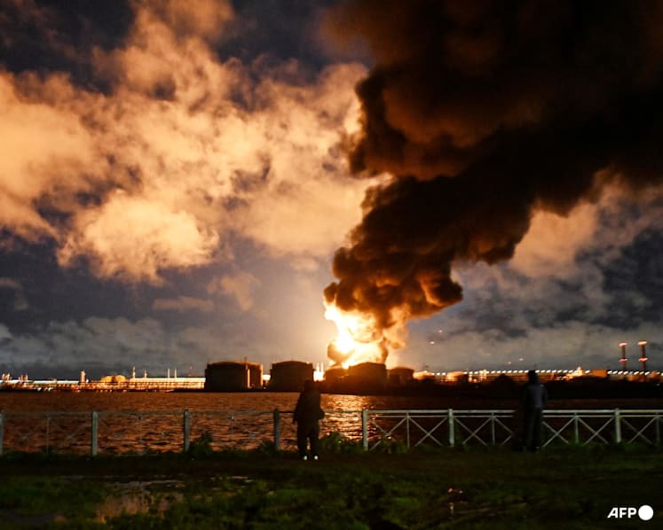 Ukraine sets Saint Petersburg refinery ablaze in large-scale drone attack