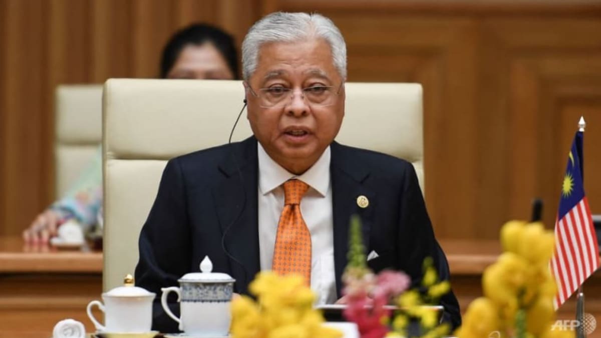 மலேசியாவில் பொதுத் தேர்தல் - இரண்டு மனதாக இருப்பதாய் கூறும் பிரதமர் ...