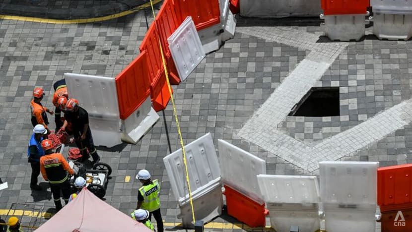 Authorities close Kuala Lumpur road after another sinkhole opens up Authorities close Kuala Lumpur road after another sinkhole opens up