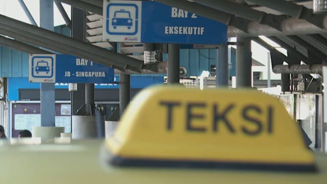 换小车躲取缔 车资涨5元 新马跨境霸王车卷土重来