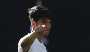 Wimbledon's main showcourt aura leaves Alcaraz a nervous wreck in opener