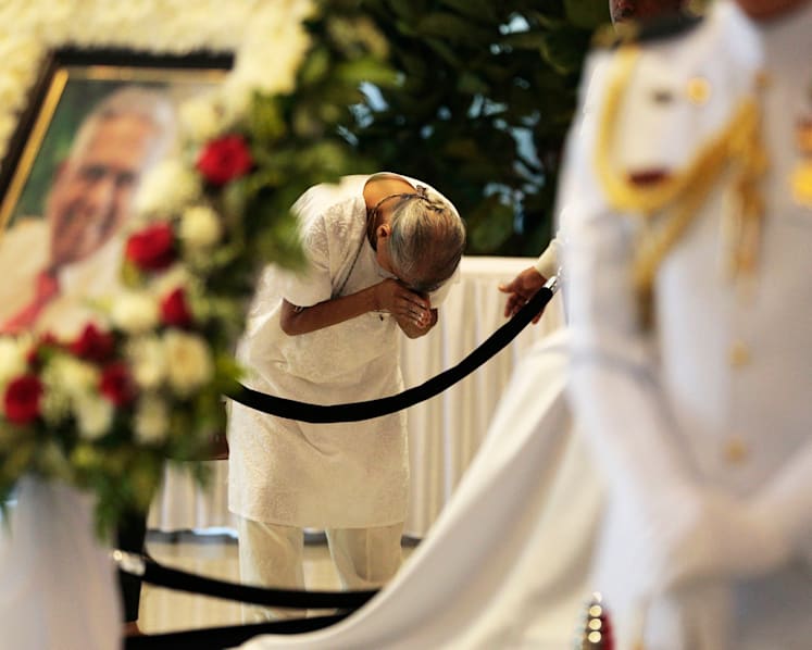 Young and old bid goodbye to S R Nathan