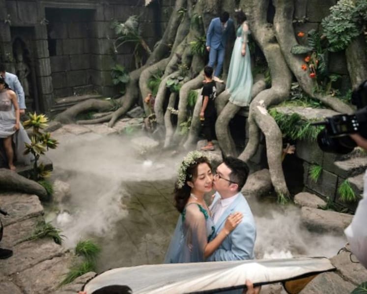 Commentary: The wild world of pre-wedding photoshoots
