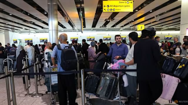 涉嫌参与发动网络导致欧洲多个机场系统瘫痪  男子在英国被捕