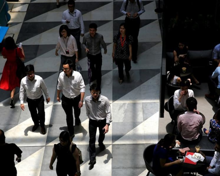 Real wages grew at slower pace as more firms suffered losses last year