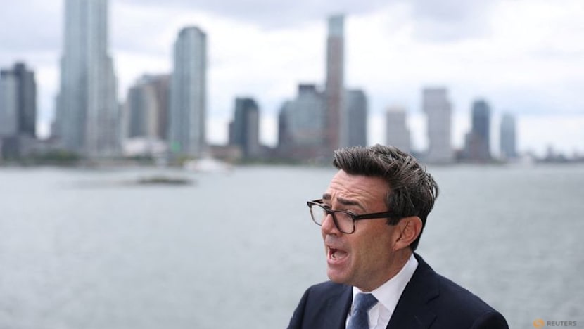 Burnham backs lifting restrictions on alcohol at English soccer matches