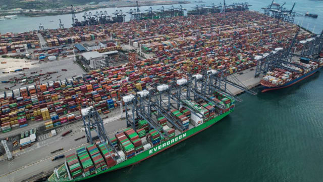 我国和广东省去年双边贸易额增加8.2%
