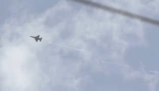 Perang Amerika, Israel dan Iran: Syria lanjutkan sekatan ruang udara, lencong penerbangan
