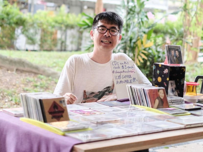 One man&rsquo;s enduring love for CDs: He owns more than 2,000, sells them, holds free listening sessions