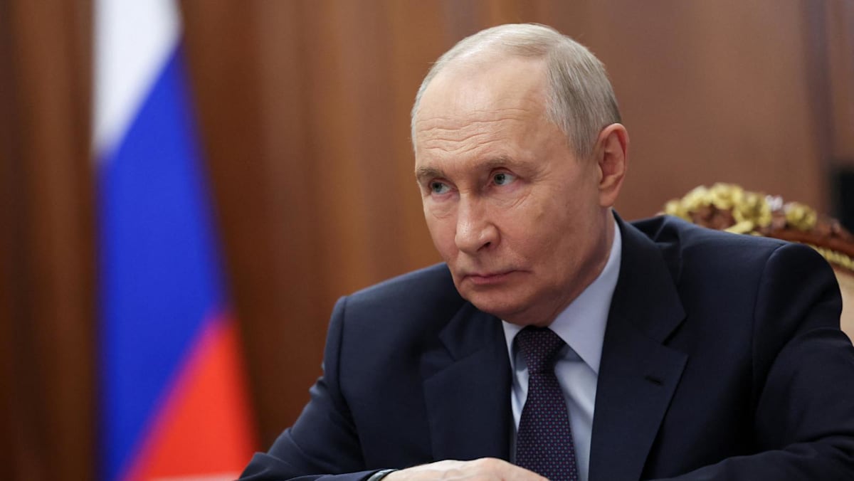 Ukraine War Map: Ukrainian Strikes on Russian Oil Sites Spark Unprecedented Environmental Hazards in Border Regions