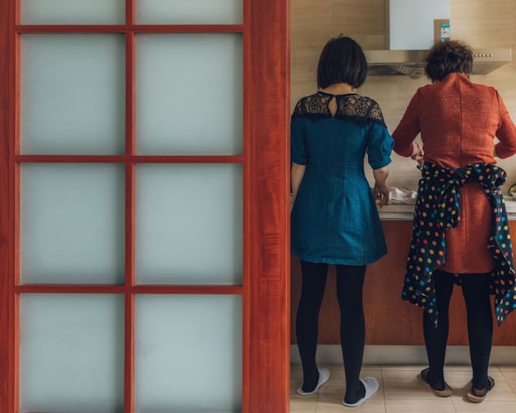 Sexism at home: What happens when a woman experiences this with her parents? What should she do?