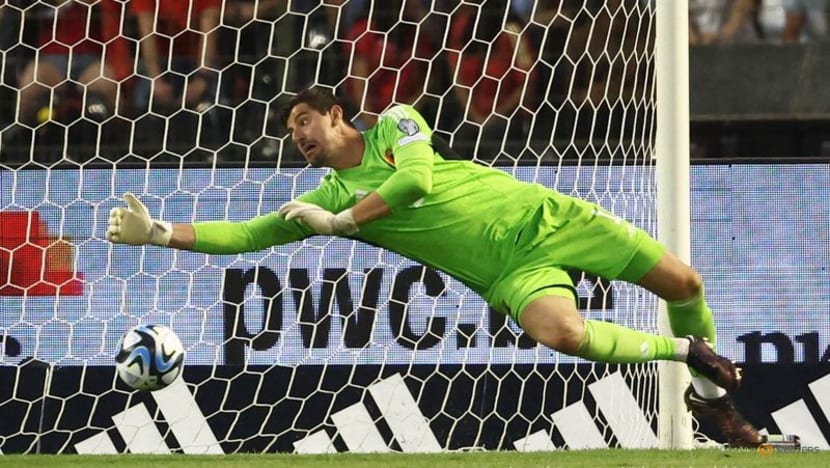 Courtois joins up with Belgium amid criticism of his return