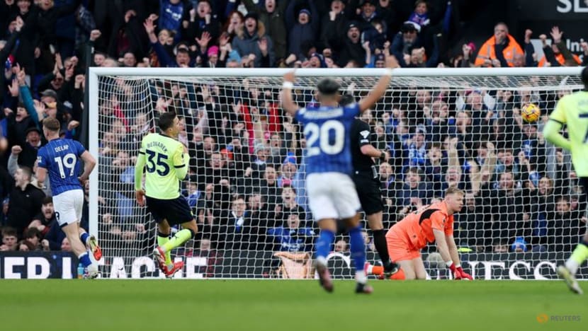 Late Onuachu strike earns Saints second win of the season at Ipswich