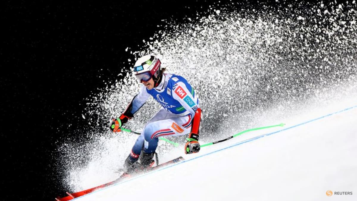 Alpine skiing-Norwegian Steen Olsen to miss Olympics after knee operation