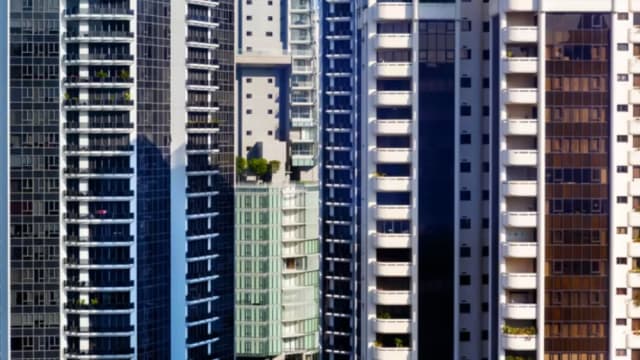 非官方预估数据：四月份私人公寓转售价持续上涨 交易量则下跌