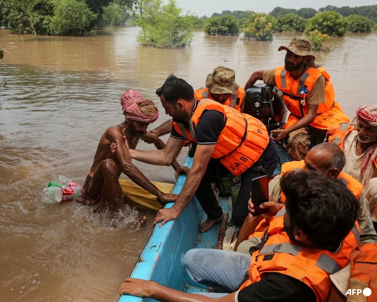 Commentary: Pakistan's secret weapon can help it rebuild after floods
