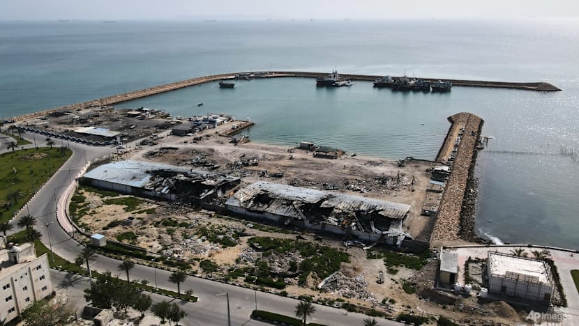 Iran says Hormuz Strait open after Lebanon truce, Trump expects Iran deal 'soon'