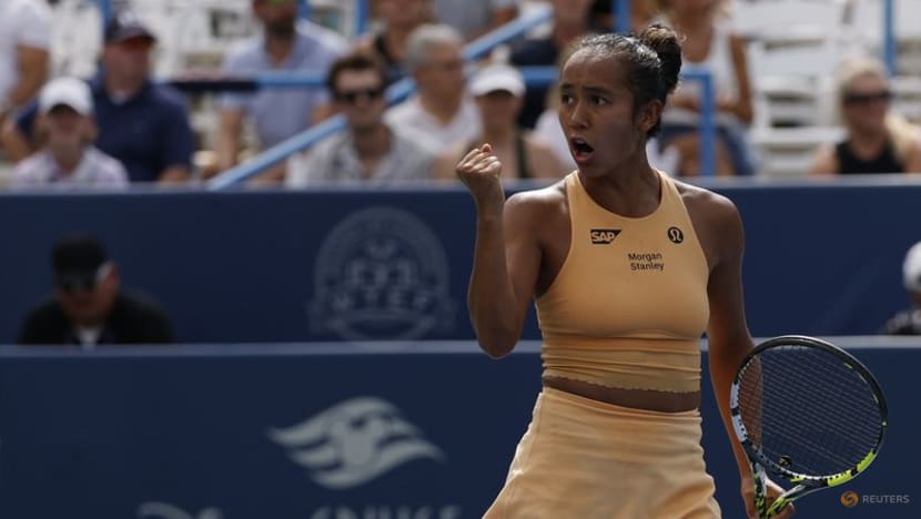 Fernandez cruises past Kalinskaya to claim Washington Open title