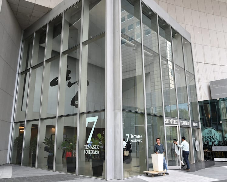 Ex-BSI banker told business associate to use burner phones to keep in touch