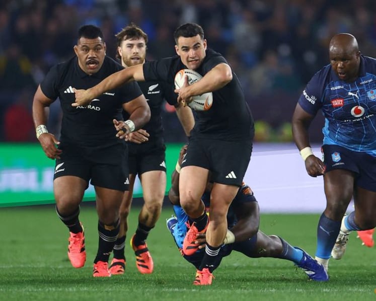 Eight-try All Blacks thump Bulls 50-19 in Pretoria