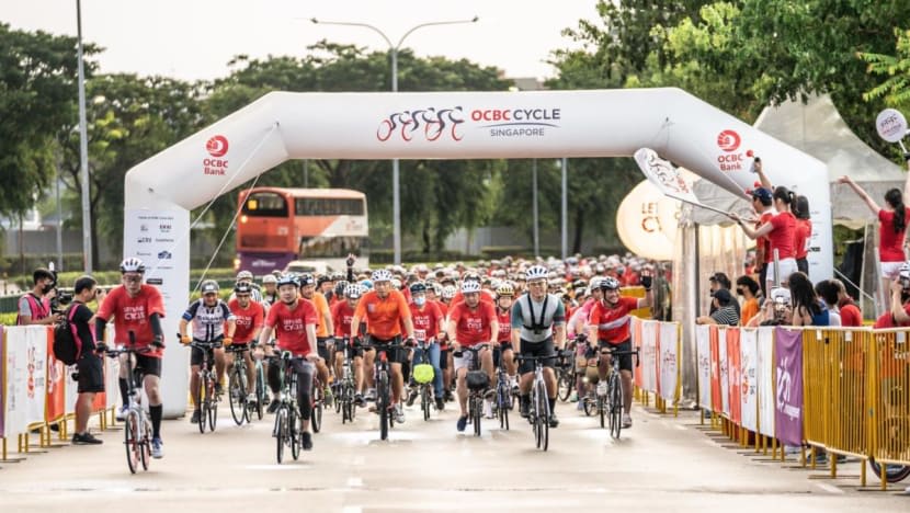2,000 people take part in OCBC Cycle City Ride