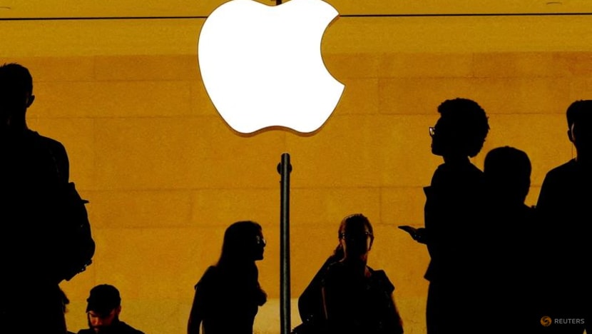 UK antitrust body raises concerns about Apple and Google's mobile browsers