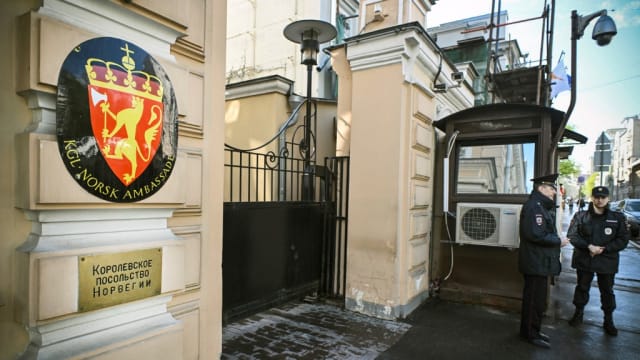 俄国采取报复 驱逐十名挪威外交官