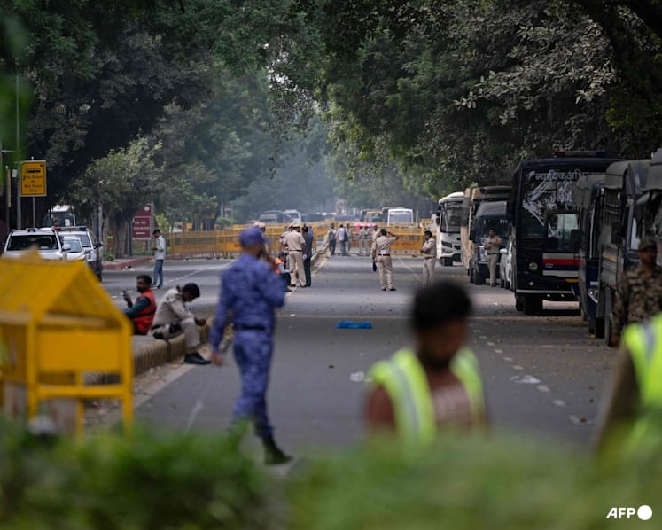 Indian capital braces for second day of protests against poll chief