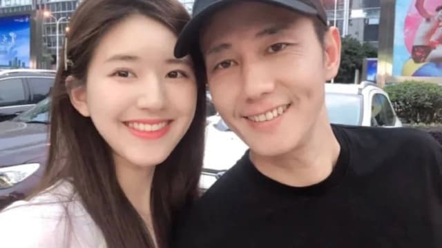 赵露思爸爸超帅！父女出门被误认情侣